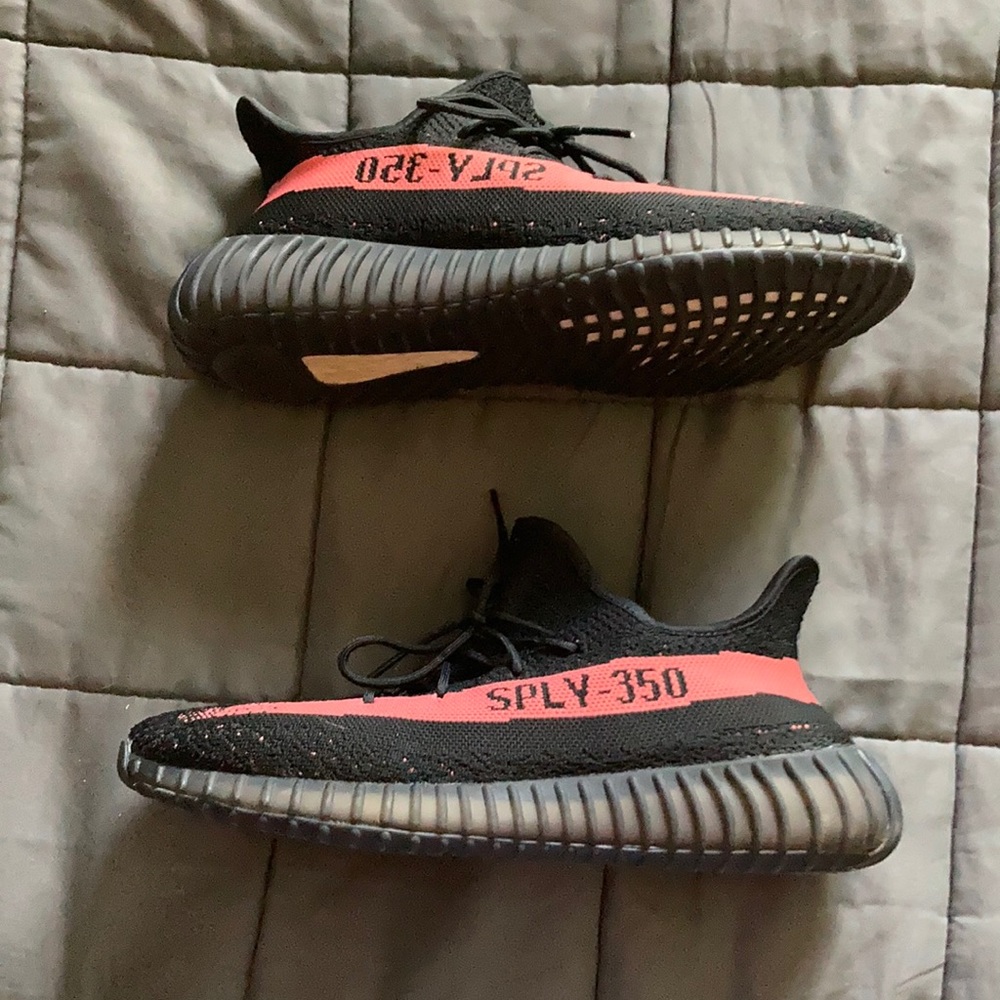 ❌SOLD! (Trade)❌ Yeezy Boost 350 V2 “Red”